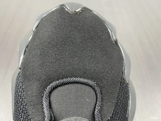 ADIDAS H68032 YEEZY 400 0730